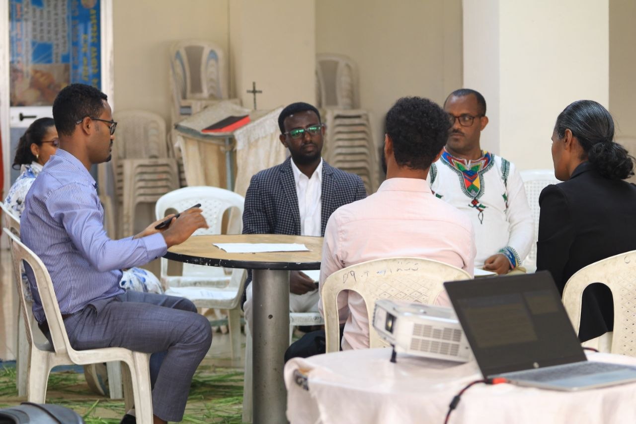 ለአንድ ወር ያክል ሲሰለጥኑ የቆዩ 28 ተተኪ አመራሮች መመረቃቸው ተገለጸ