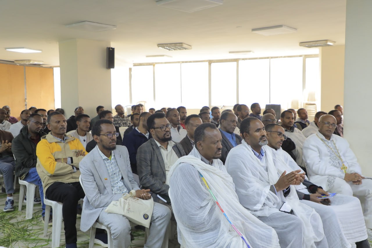 የሰማዕተ ጽድቅ ብፁዕ አቡነ ጴጥሮስ እና የብፁዕ  አቡነ ጎርጎርዮስ መታሰቢያ መርሐ ግብር ተካሄደ